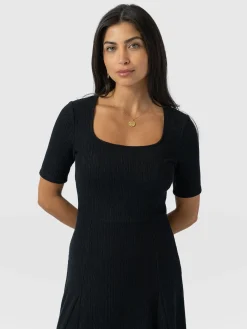 Akia Short Sleeve Dress - Black Textured
