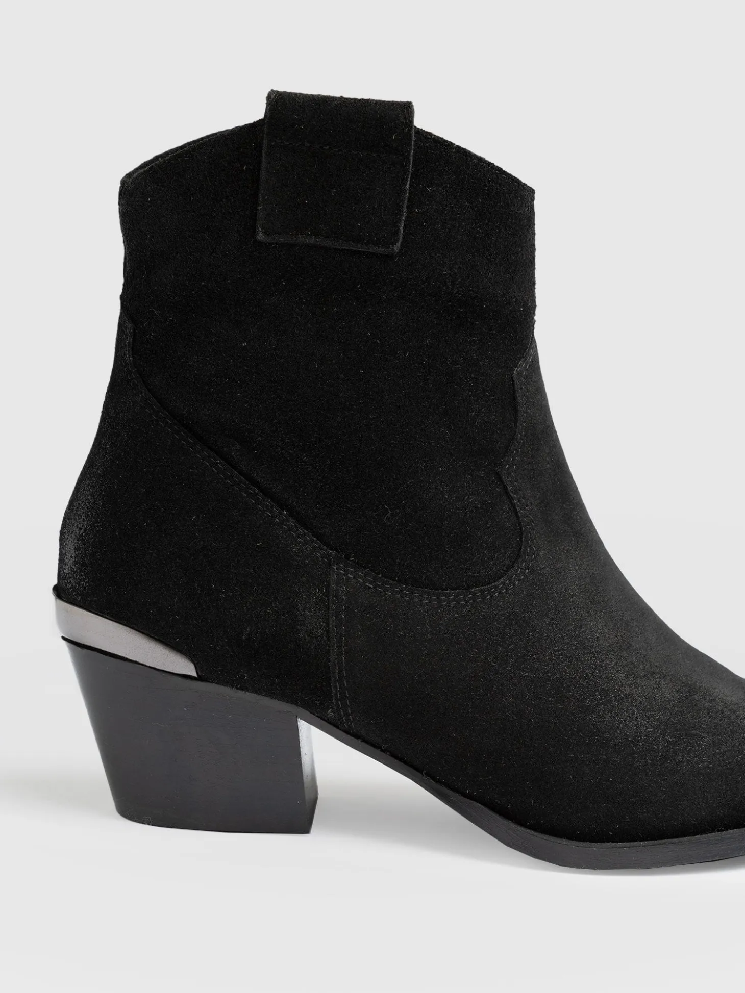 Dallas Metal Boot - Black