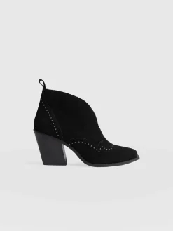 Dallas Studded Ankle Boot - Black