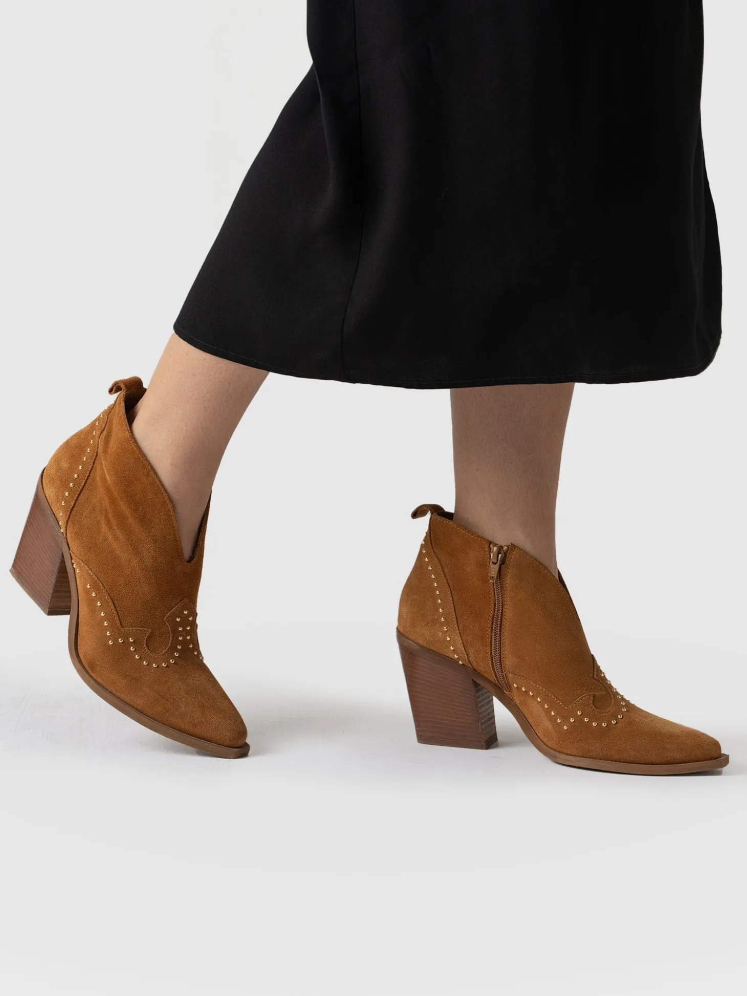 Dallas Studded Ankle Boot - Tan