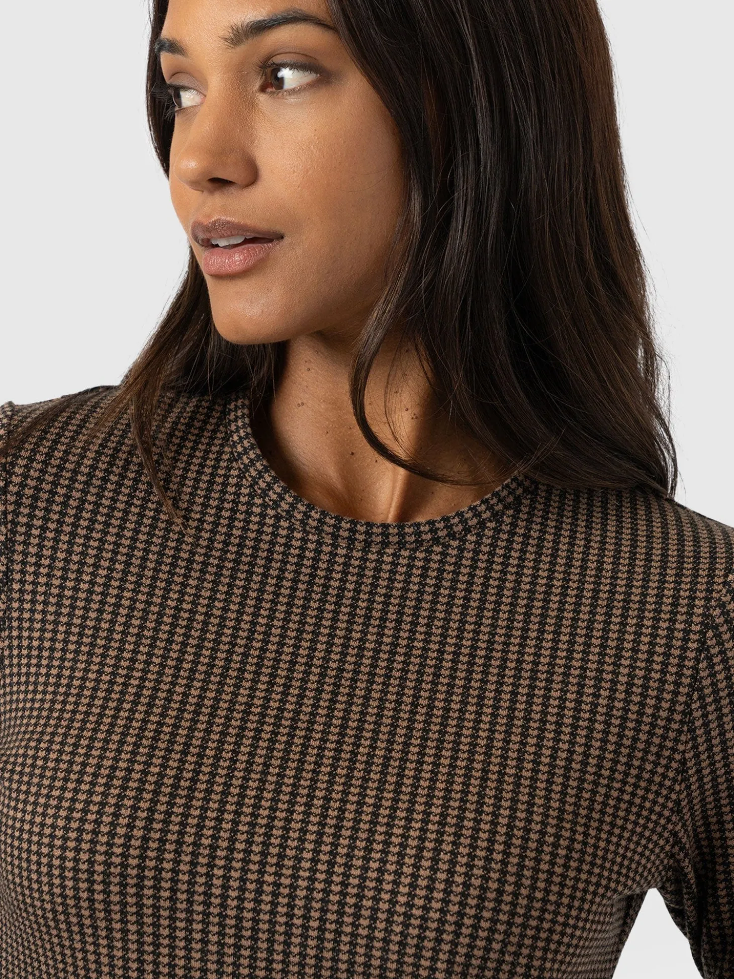 Glen Crew Neck Tee Long Sleeve - Brown Mini Houndstooth