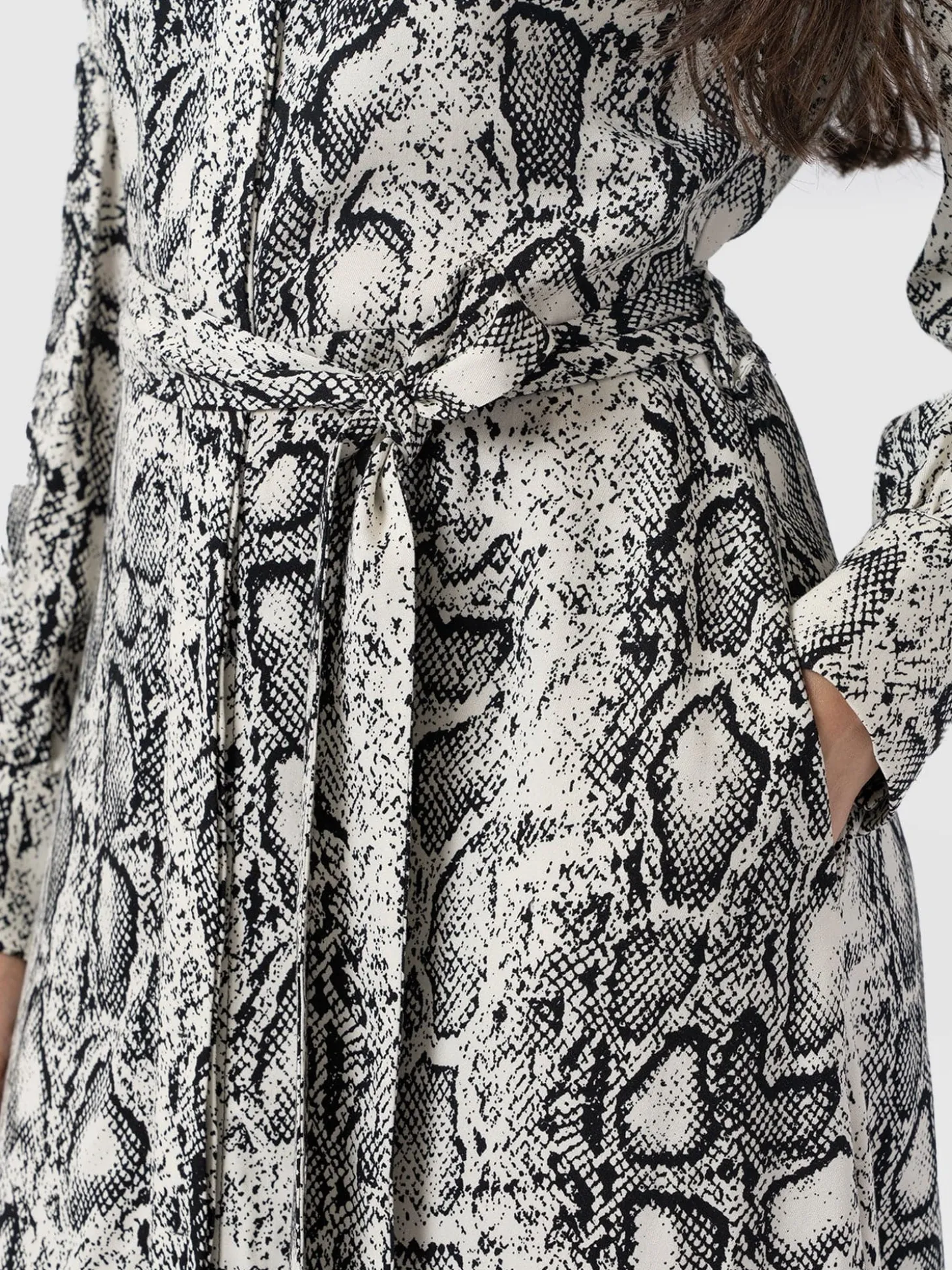 Jacqueline Shirt Dress - Cream Snake