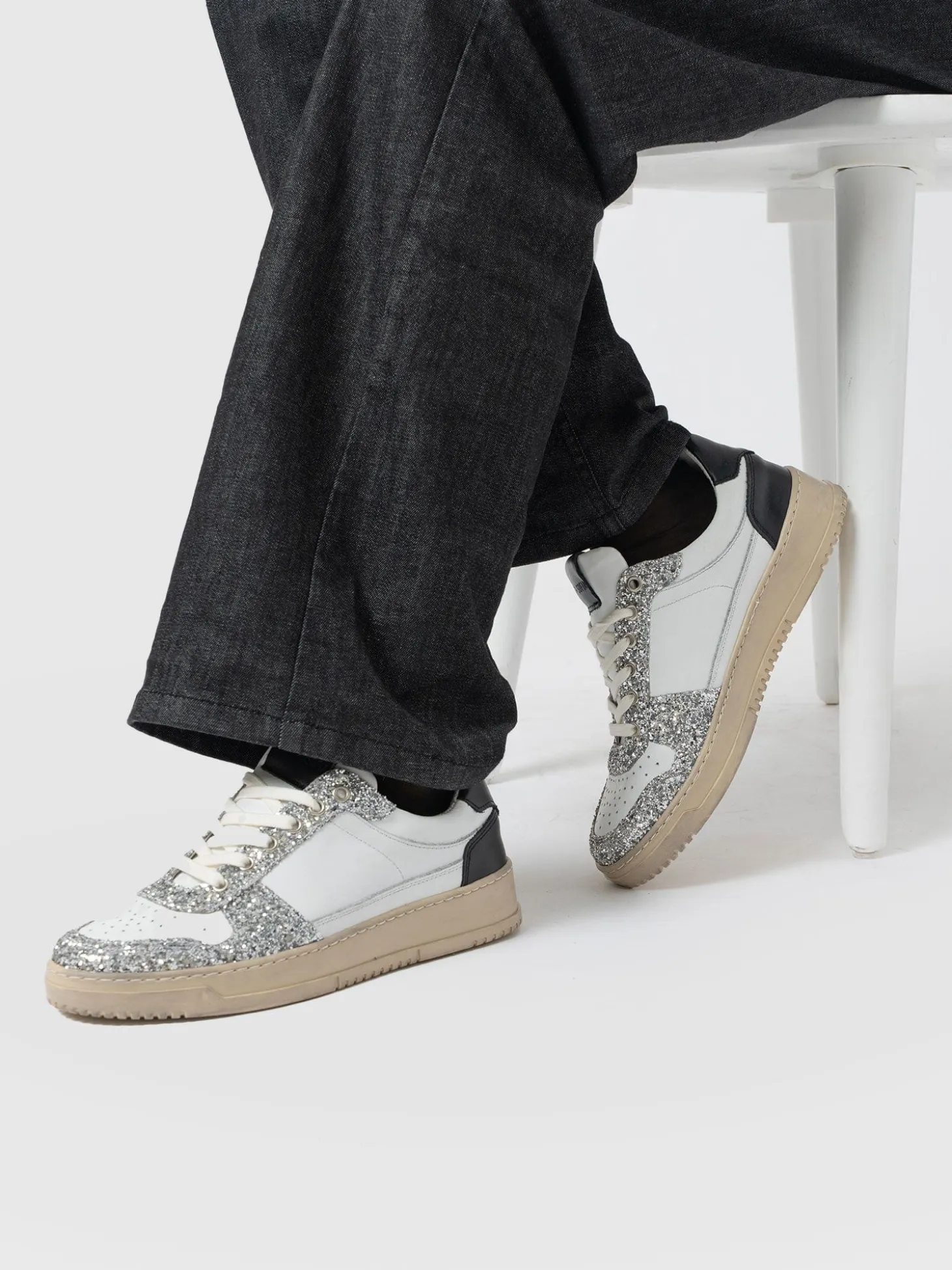 Onyx Sneaker - White/Black