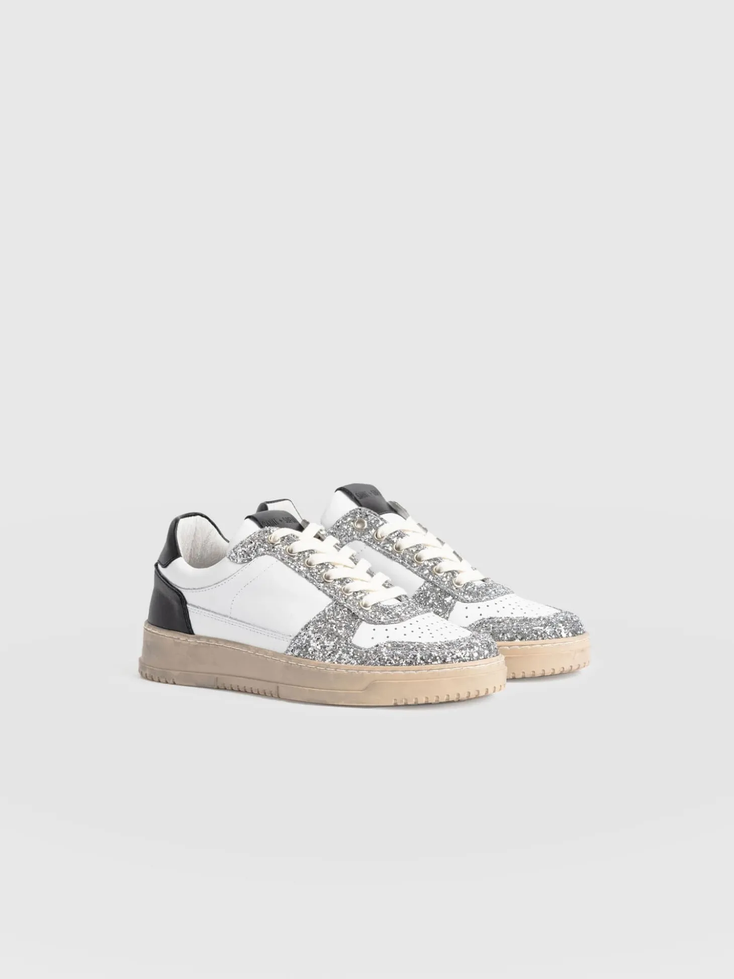 Onyx Sneaker - White/Black