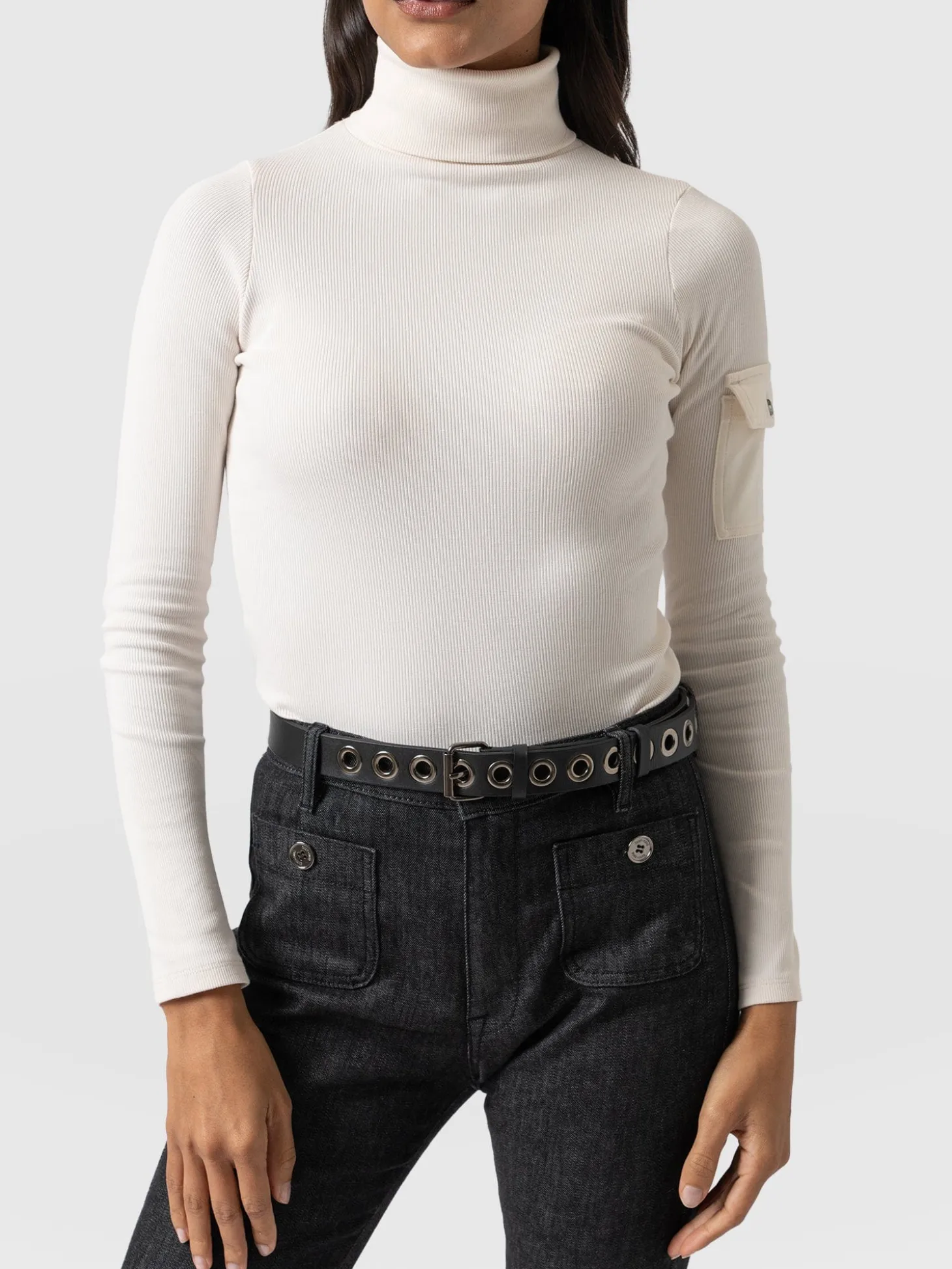 Pocket Turtle Neck - Cream
