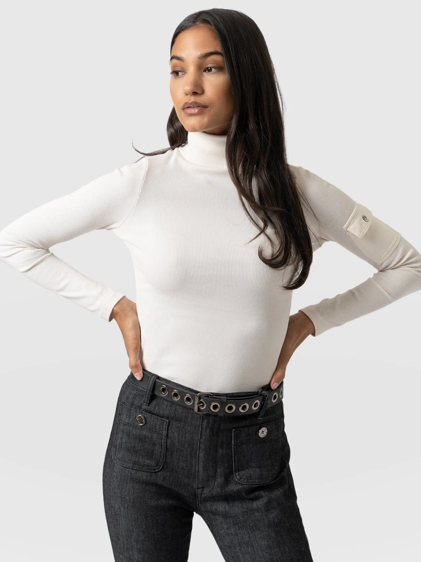 Pocket Turtle Neck - Cream