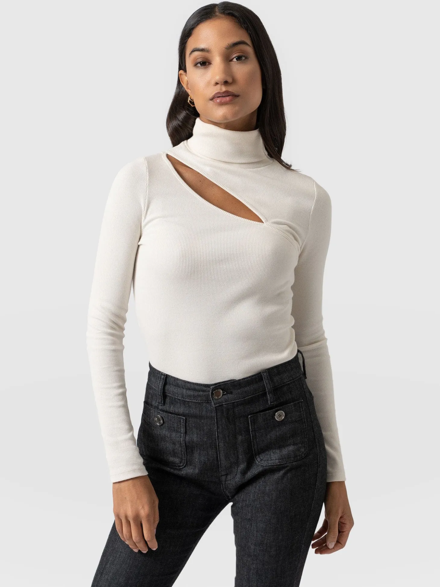 Reveal Turtle Neck - Cream
